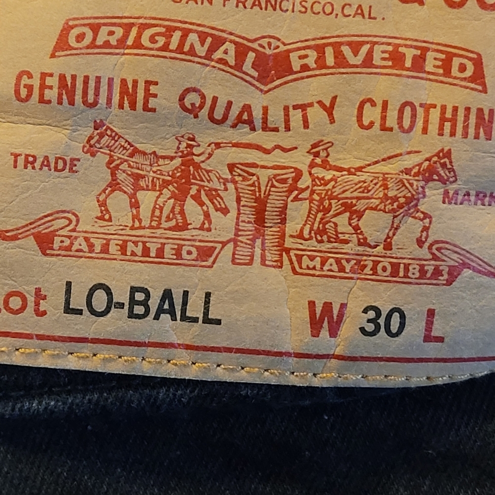 Levi's Jeans - Picture 3 of 3